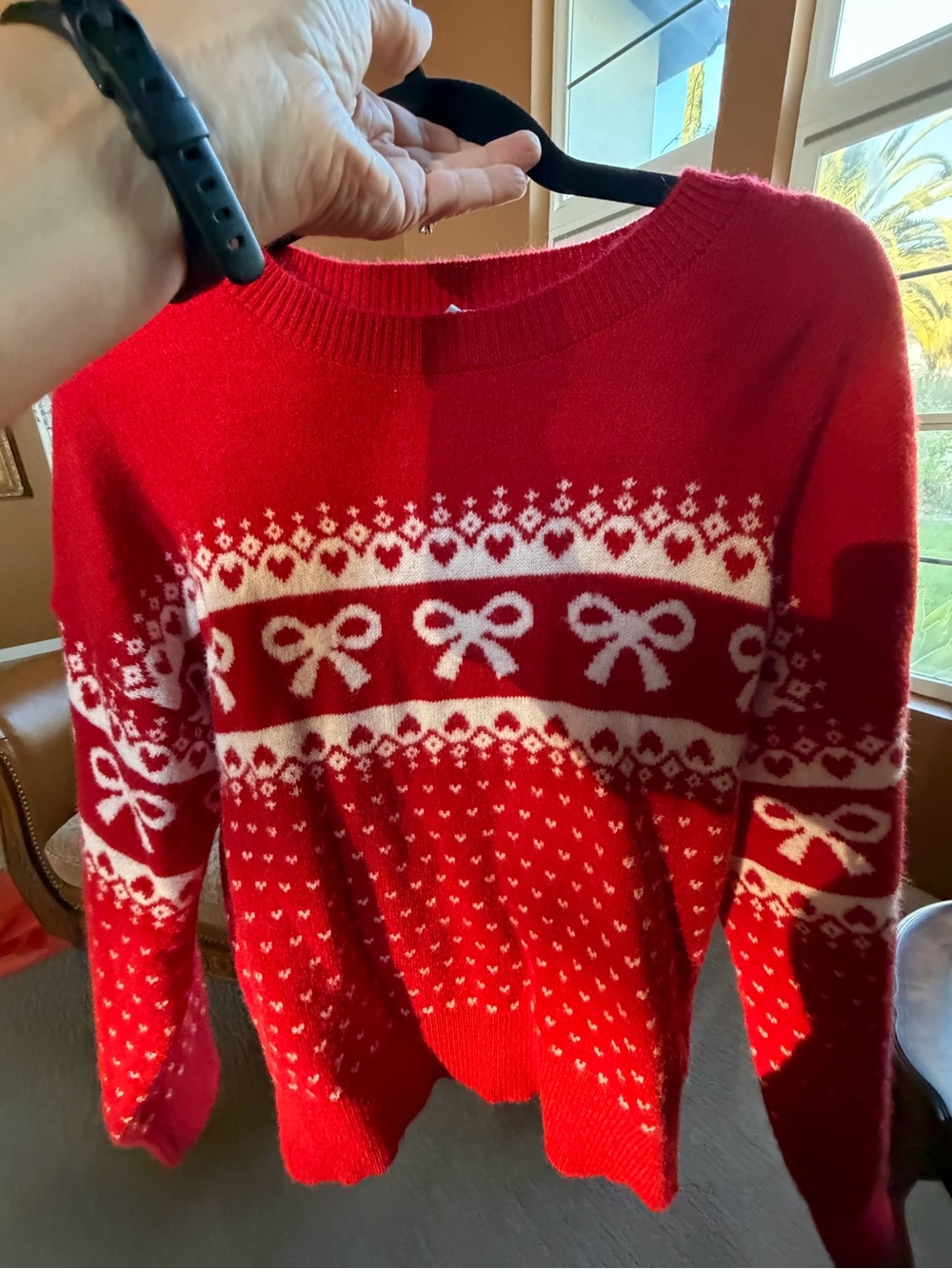 Daisy Red and White Bow-Pattern Crewneck Sweater